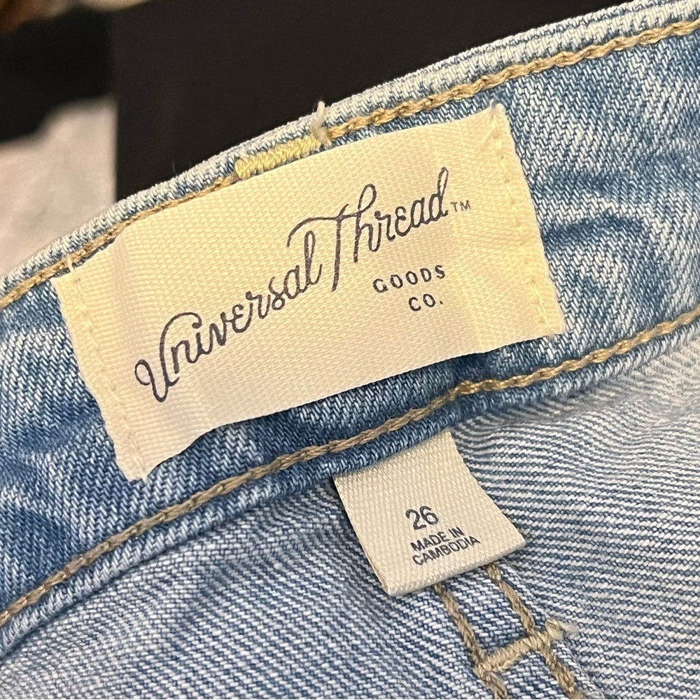 Universal Thread High-Rise 90s Light Blue Cut-Off Denim Shorts Size plus 26 NWT - Picture 11 of 11